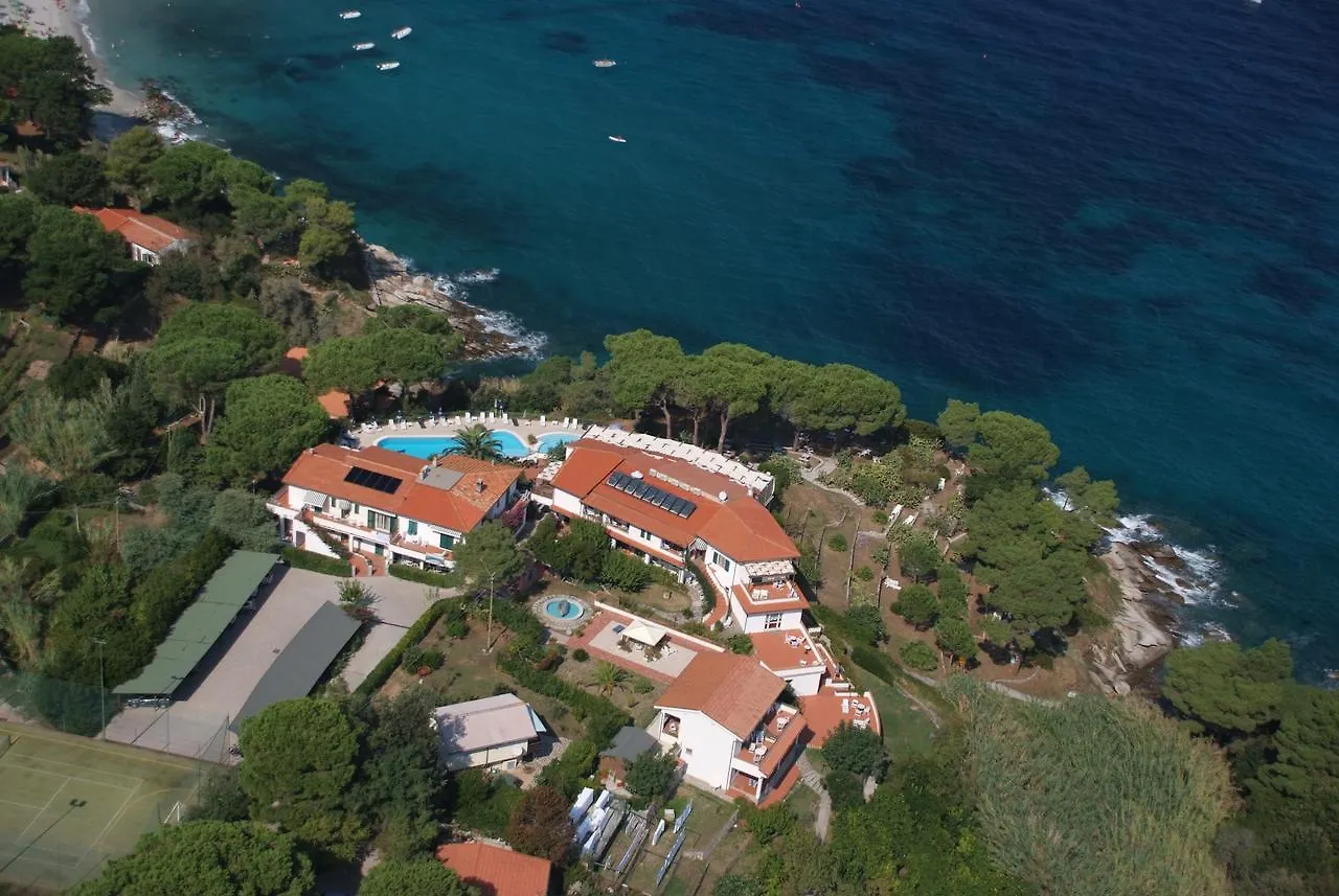 Hotel da Giacomino SantʼAndrea Italia